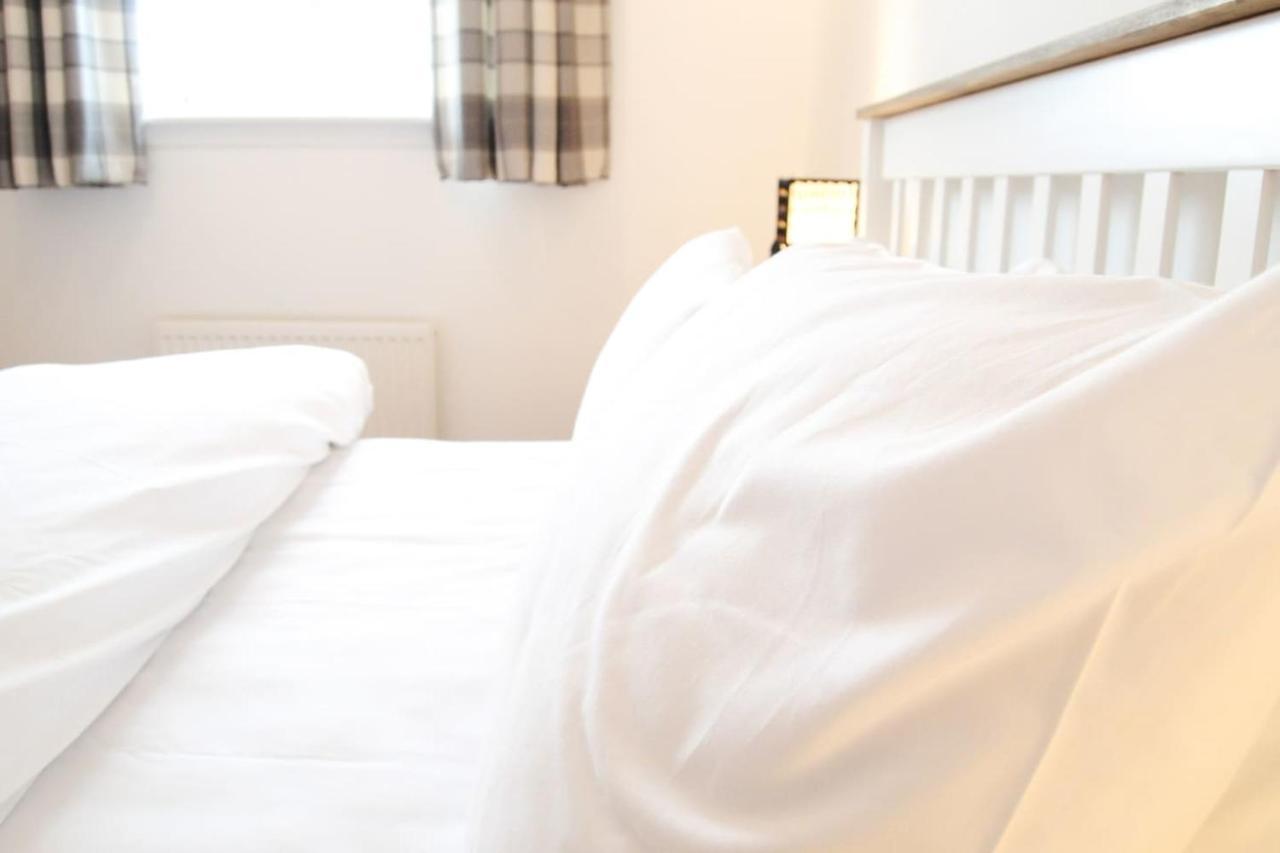 Peaceful And Quiet Apartment In A Bustling City Edinburgh Bagian luar foto