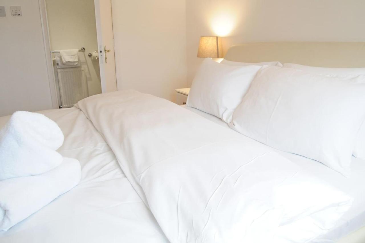 Peaceful And Quiet Apartment In A Bustling City Edinburgh Bagian luar foto